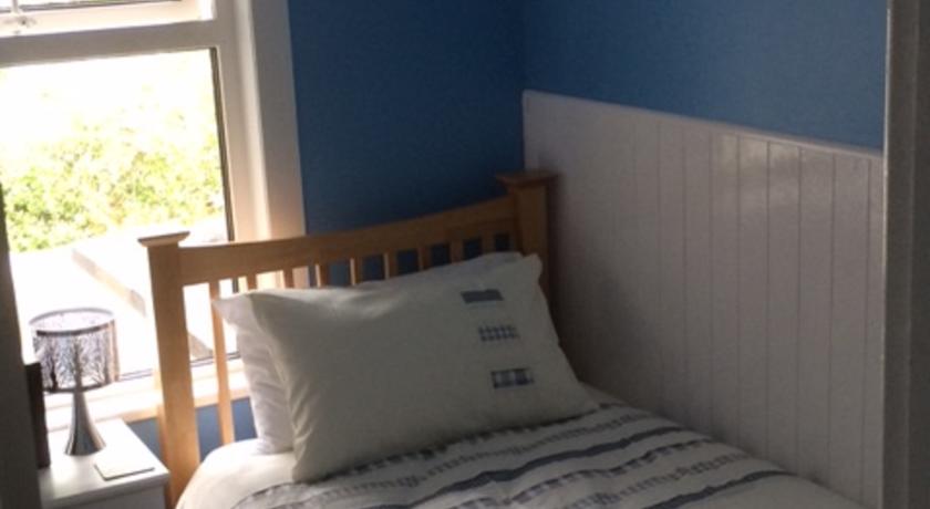 Imagen general del Hotel Pine Lodge Guest House. Foto 2