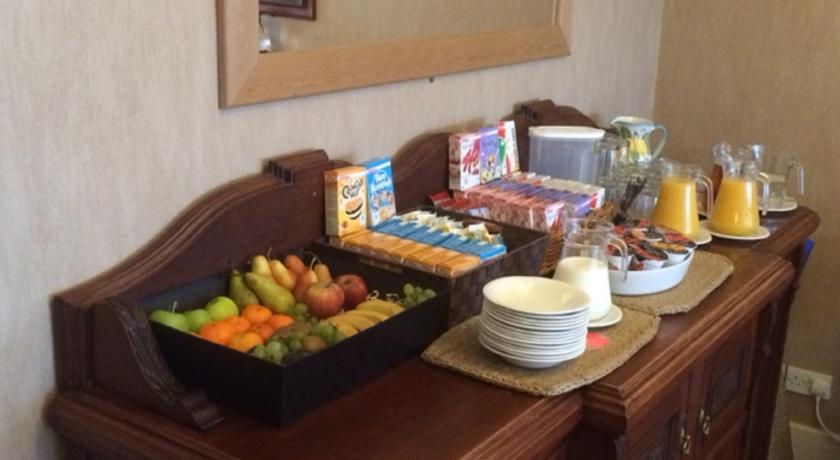 Imagen general del Hotel Pine Lodge Guest House. Foto 8