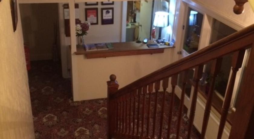 Imagen general del Hotel Pine Lodge Guest House. Foto 9