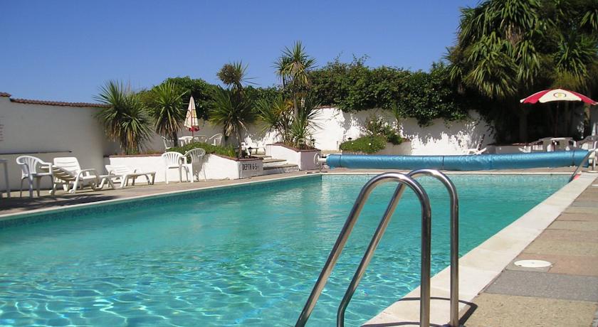 Imagen general del Hotel Pine Lodge Guest House. Foto 17