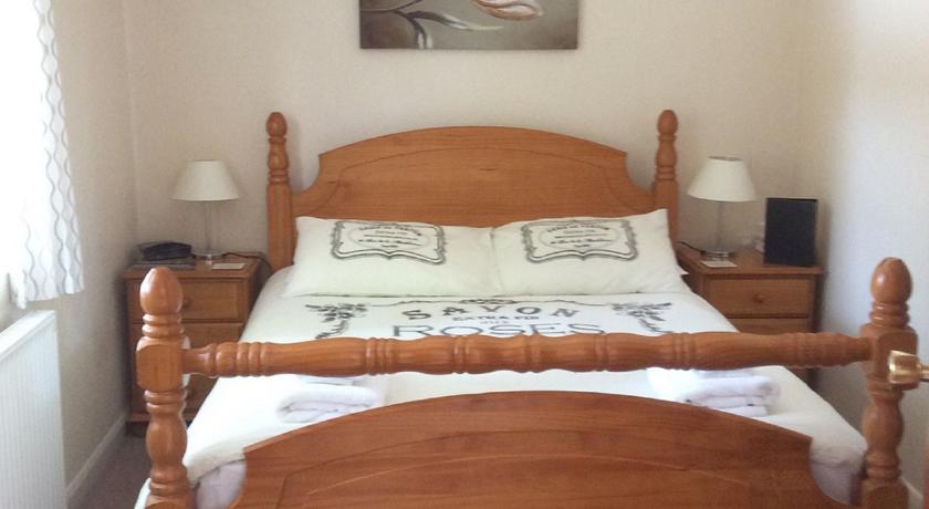 Imagen general del Hotel Pine Lodge Guest House. Foto 13
