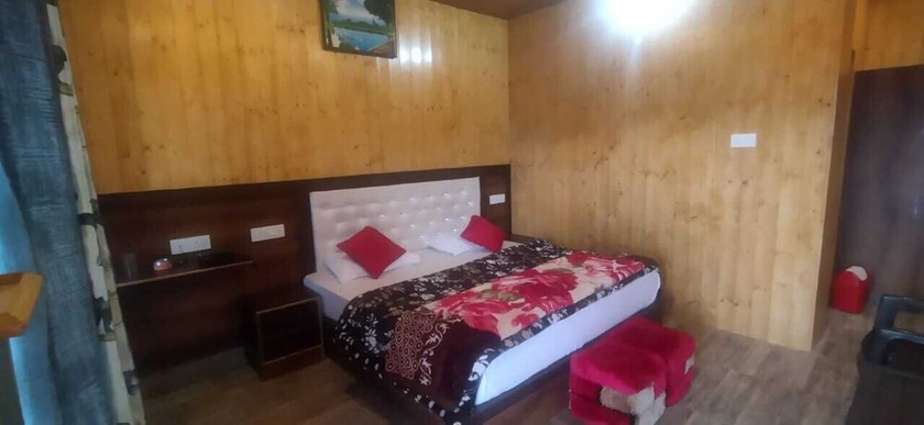 Imagen de la habitación del Hotel Pine Palace Homestay. Foto 3