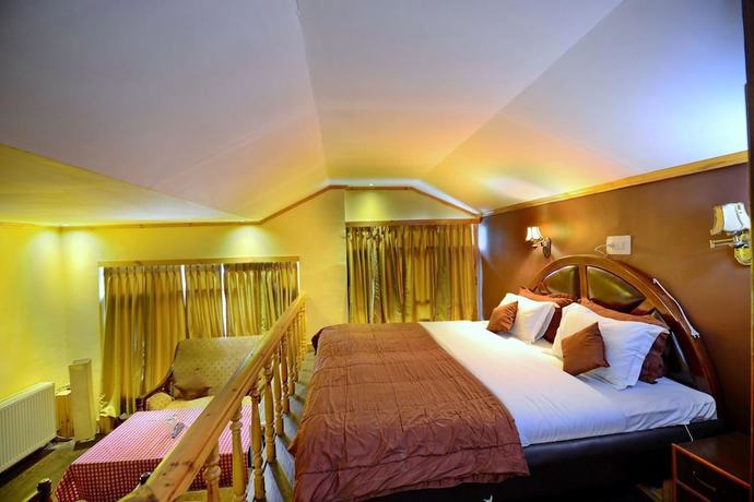 Imagen de la habitación del Hotel Pine Palace Resort. Foto 6