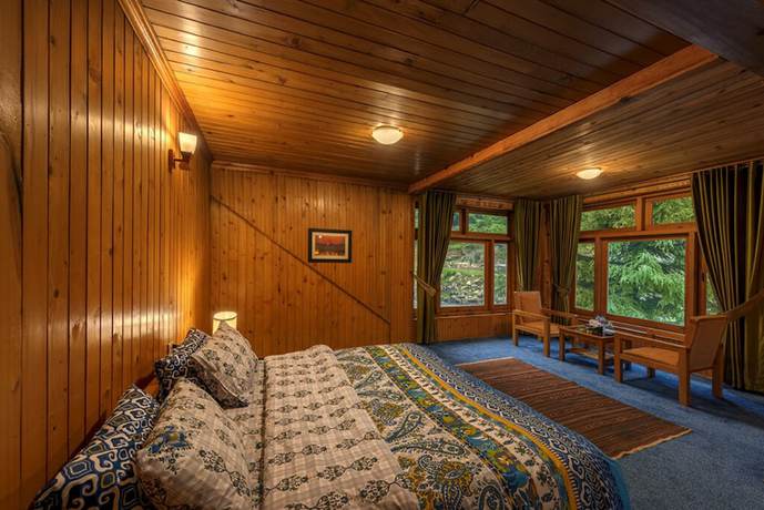 Imagen de la habitación del Hotel Pine Park Edge Resort Khanian. Foto 8