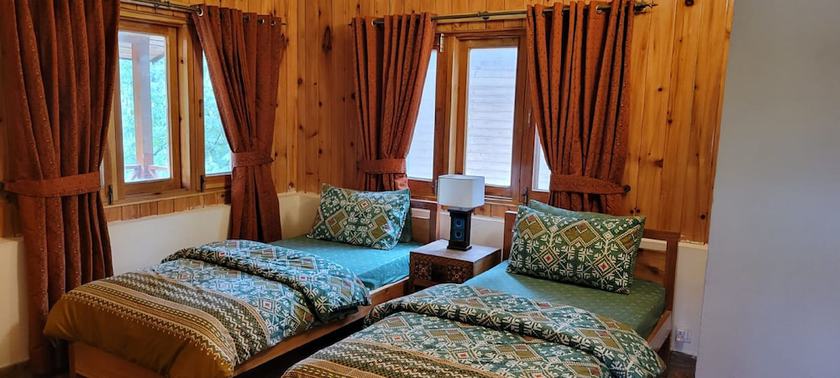 Imagen de la habitación del Hotel Pine Park Glade Resort Shogran. Foto 8