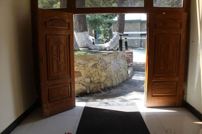 Imagen general del Hotel Pine Park Lake Luxury Resort Naran. Foto 3