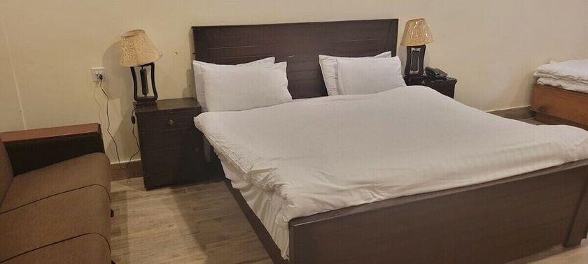 Imagen de la habitación del Hotel Pine Park Lake Luxury Resort Naran. Foto 17