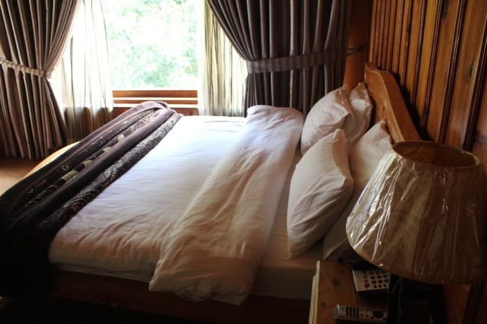 Imagen general del Hotel Pine Park Lake Luxury Resort Naran. Foto 14