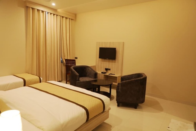 Imagen de la habitación del Hotel Pine Regency - Aravali\'s Peak view. Foto 6