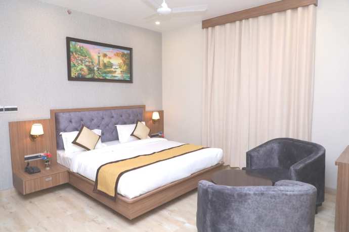 Imagen de la habitación del Hotel Pine Regency - Aravali\'s Peak view. Foto 15