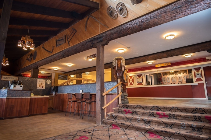 Imagen de los interiores del Hotel Pine Ridge Dude Ranch. Foto 18