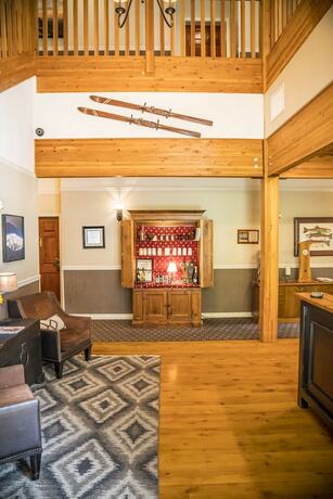 Imagen general del Hotel Pine Ridge Inn, Bend. Foto 4