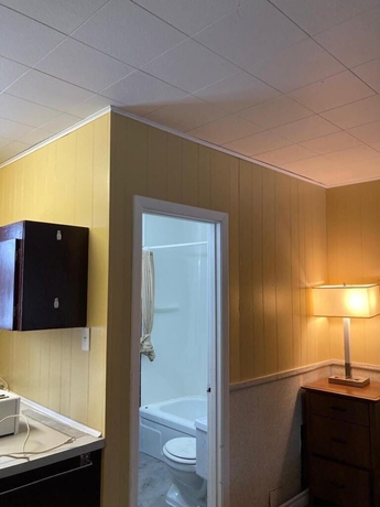 Imagen de la habitación del Hotel Pine Ridge Motel. Foto 12