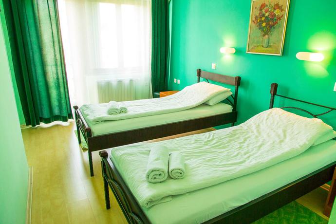 Imagen de la habitación del Hotel Pine, SKOPJE. Foto 11