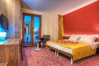 Imagen de la habitación del Hotel Pine, Tivat. Foto 9