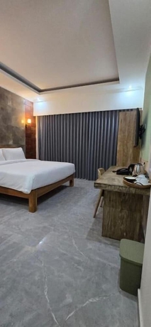 Imagen de la habitación del Hotel Pine Tree Beach. Foto 6