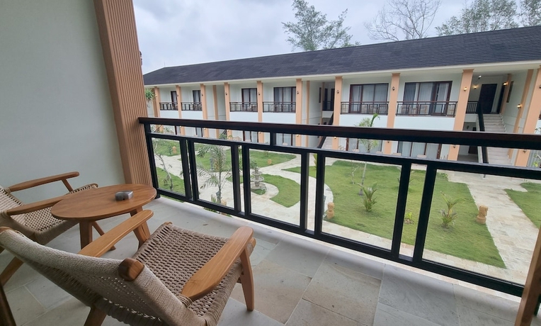 Imagen de la habitación del Hotel Pine Tree Beach. Foto 10