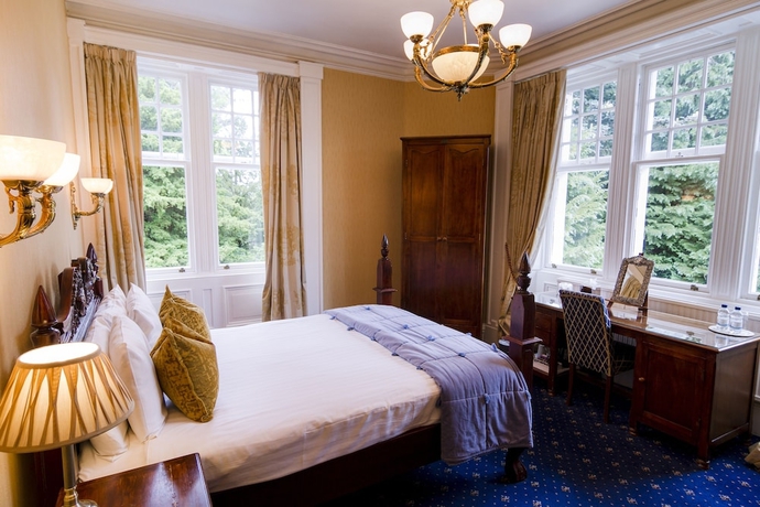 Imagen de la habitación del Hotel Pine Trees. Foto 16