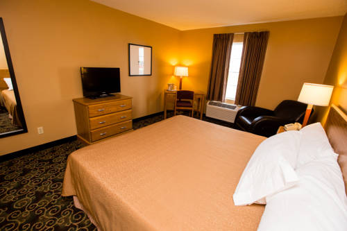 Imagen de la habitación del Hotel Pine View Resort. Foto 7