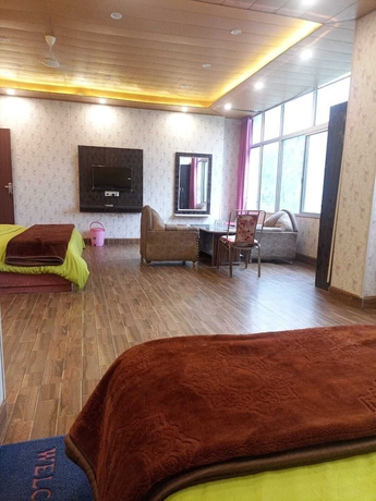 Imagen de la habitación del Hotel Pine View Villa. Foto 8