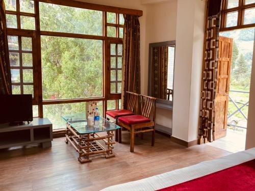 Imagen general del Hotel Pine roots. Foto 8