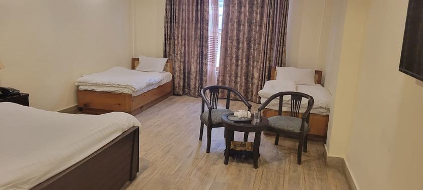 Imagen de la habitación del Hotel PinePark Lake Luxury Resort Naran. Foto 17