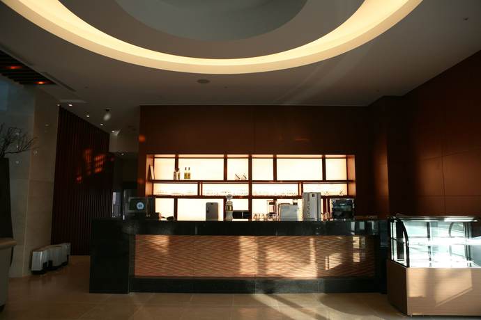 Imagen de los interiores del Hotel PineRidge Resort. Foto 20