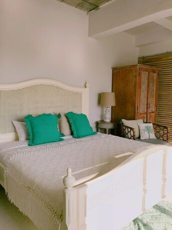 Imagen de la habitación del Hotel Pineapple Lazy Beach Villa. Foto 26