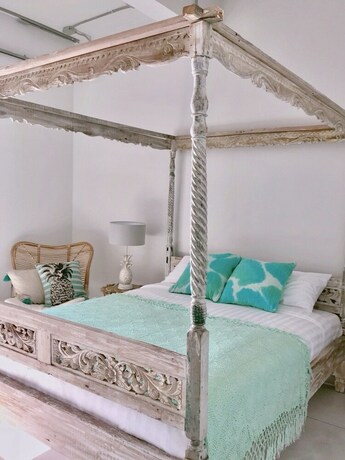 Imagen de la habitación del Hotel Pineapple Lazy Beach Villa. Foto 27