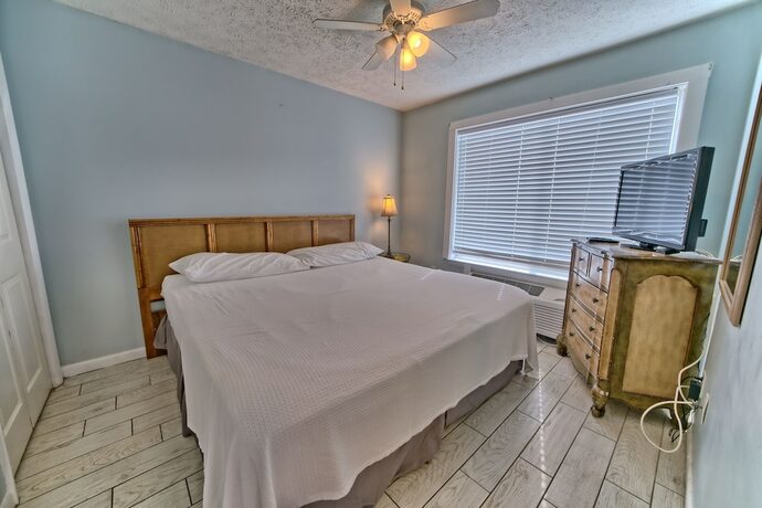 Imagen de la habitación del Hotel Pineapple Villas on Laguna Beach. Foto 17