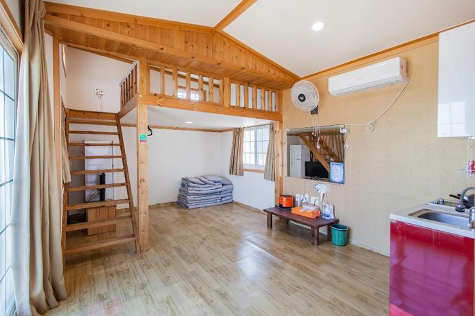 Imagen de la habitación del Hotel Pinebeach Hotel. Foto 6