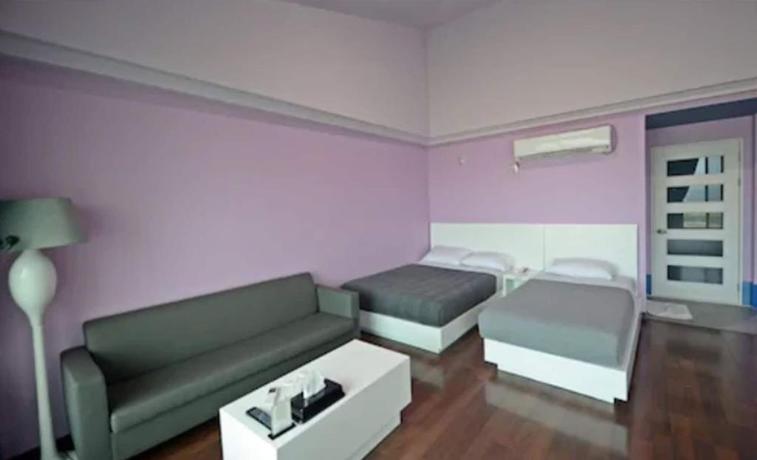 Imagen de la habitación del Hotel Pinebeach Hotel. Foto 17