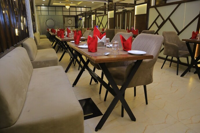 Imagen del bar/restaurante del Hotel Pineberrys. Foto 13