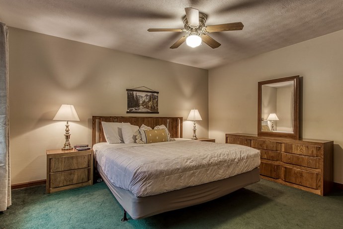 Imagen de la habitación del Hotel Pinecrest Townhomes. Foto 4
