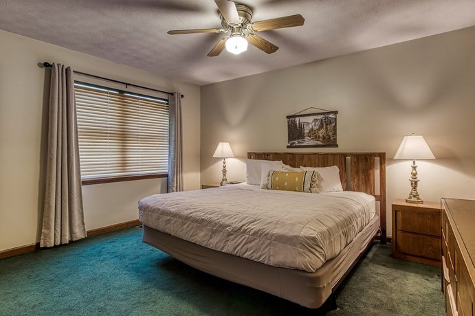 Imagen de la habitación del Hotel Pinecrest Townhomes. Foto 7