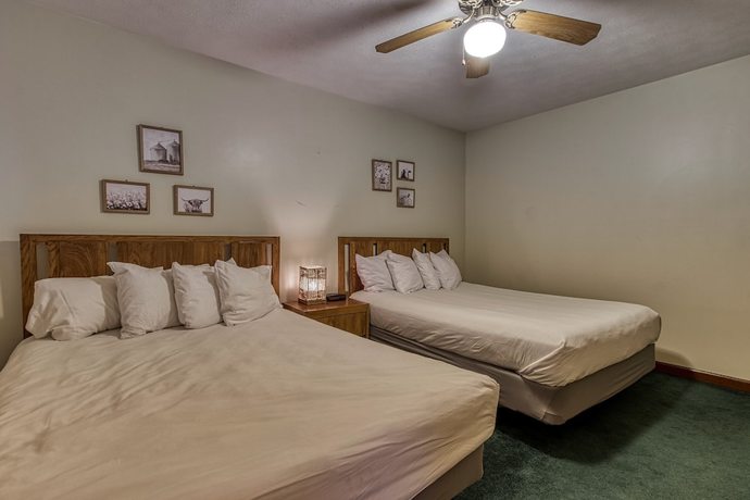 Imagen de la habitación del Hotel Pinecrest Townhomes. Foto 15
