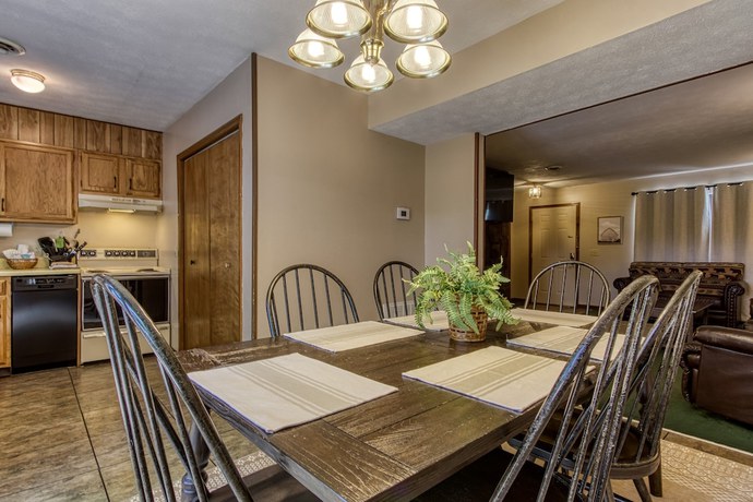 Imagen de la habitación del Hotel Pinecrest Townhomes. Foto 17