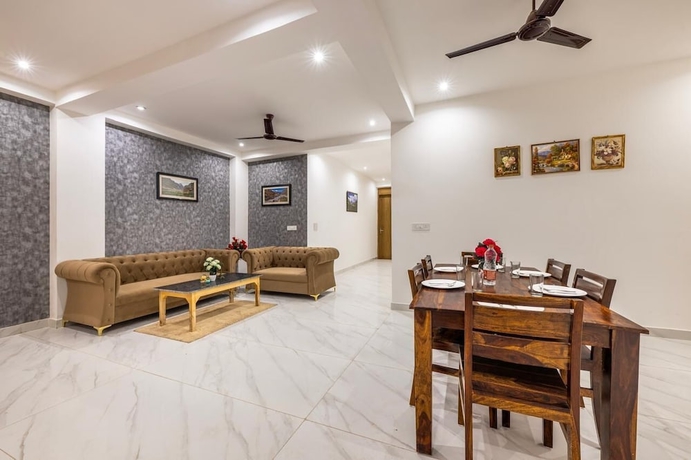 Imagen de los interiores del Hotel Pinecrest&eacute; Kasauli. Foto 13