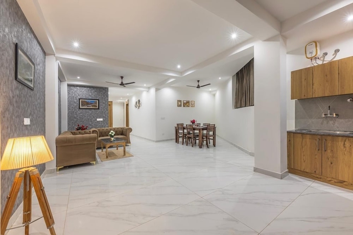 Imagen de los interiores del Hotel Pinecrest&eacute; Kasauli. Foto 15