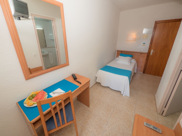 Imagen de la habitación del Hotel Pineda, Pineda de Mar. Foto 5