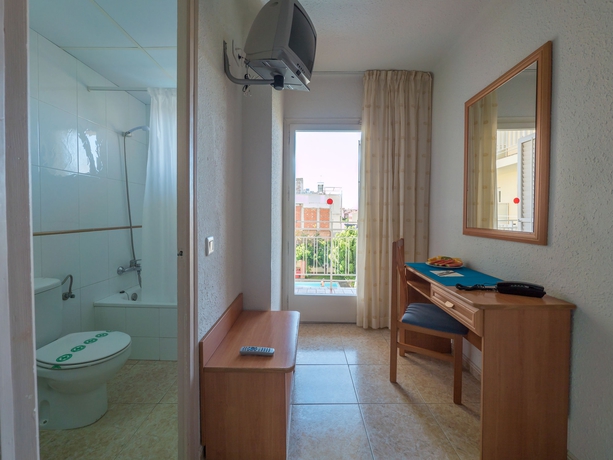 Imagen de la habitación del Hotel Pineda, Pineda de Mar. Foto 8