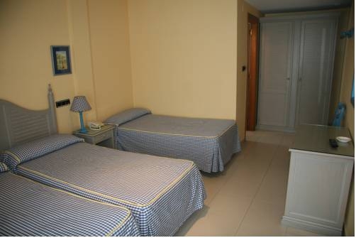 Imagen de la habitación del Hotel Pineda Playa. Foto 8