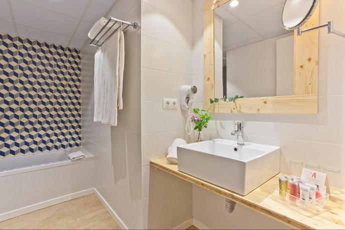 Imagen general del Hotel Pineda Splash - 30º Hotels. Foto 9