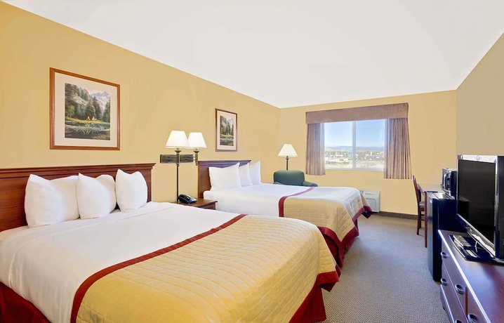 Imagen de la habitación del Hotel Pinedale And Suites. Foto 5