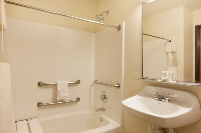 Imagen de la habitación del Hotel Pinedale And Suites. Foto 8