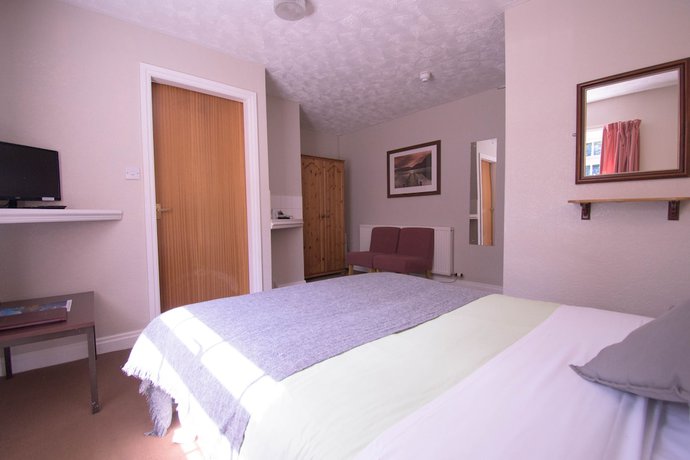 Imagen de la habitación del Hotel Pinegrove. Foto 6