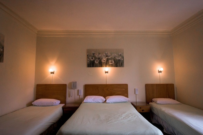 Imagen de la habitación del Hotel Pinegrove. Foto 14