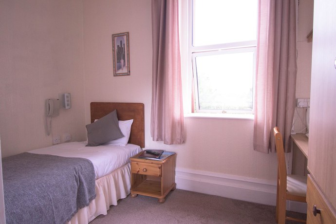 Imagen de la habitación del Hotel Pinegrove. Foto 15