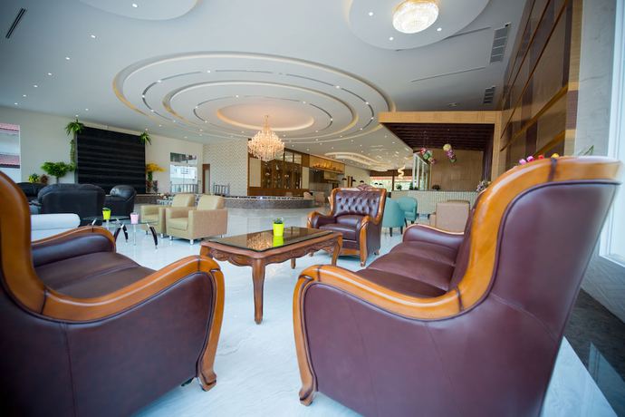 Imagen de los interiores del Hotel Pinehurst Golf Club and Hotel, Khlong Luang. Foto 19