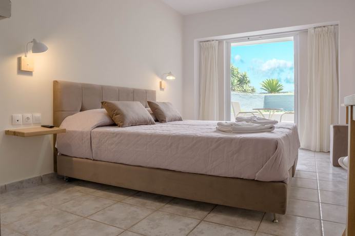 Imagen de la habitación del Hotel Pinelopi. Foto 8